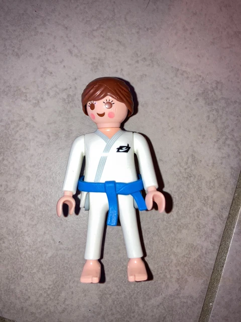 playmobil series figure 10 6841 judoka judo Blue Belt Karate