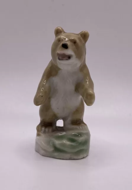 Wade Figurine- Grizzly Bear First Whimsies Set 9