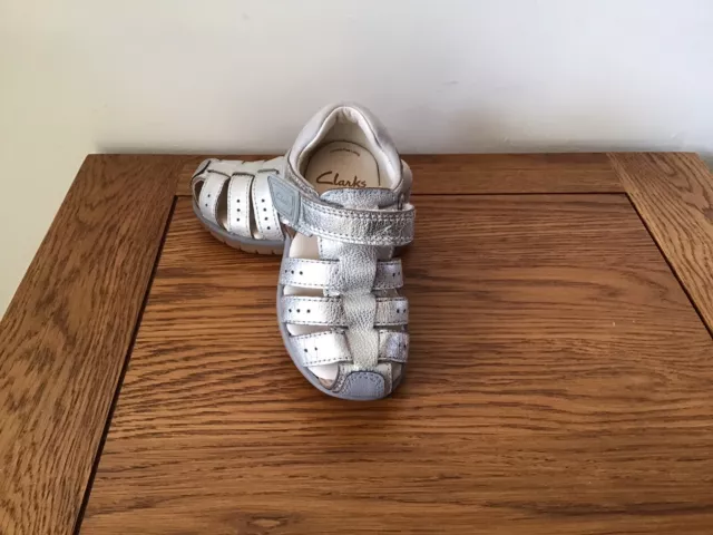 Infant Girls Clarks Sandals Size U.k 6 F