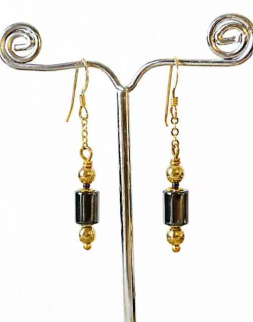 Boucles d'oreilles Pierre hématite anthracite cylindre sur hameçon plaqué or