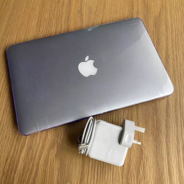 Apple Macbook Air A1465 2014 Laptop 4 GB