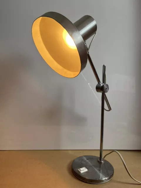 Ancienne lampe du bureau métal argenté style industriel Lampe de table vintage