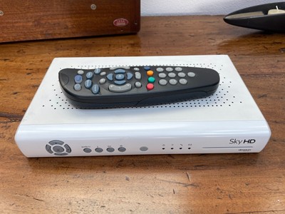 Sky decoder sky hd LEGGE TUTTE LE SCHEDE VISIONE IN HD DS830NS DS831NS MY SKY HD 