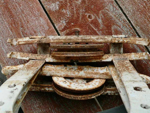 Pair Extremely RARE Cockshutt J.G.C. Horseshoe Barn Door Hangers Rollers Hardwar 8