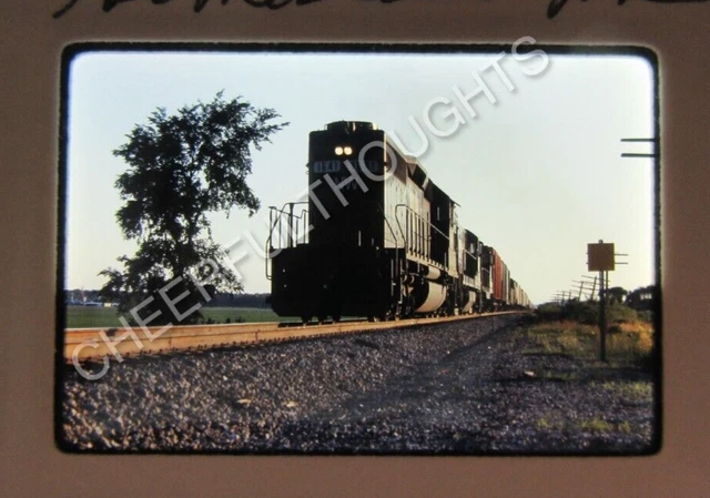 Original '78 Ektachrome Slide NW Norfolk Western 1641 SD40-2 action      37P4