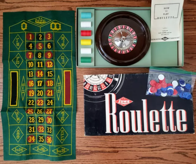 Vintage Original 1941 E.S. Lowe Casino Game, Roulette Game Felt Board Chips #907