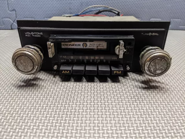 !!PARTS OR FIX ONLY!! Vintage Pioneer KP-5500 AM/FM Cassette Car Stereo