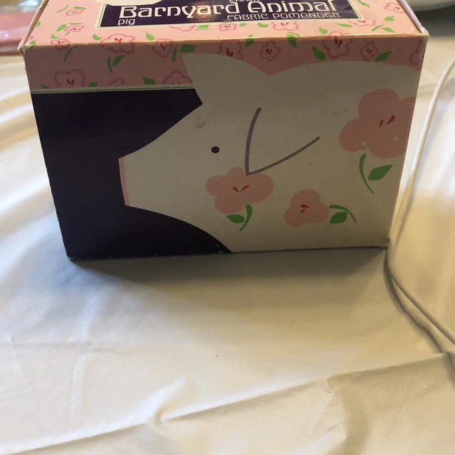 Vintage Avon Pink Polyester Barnyard Fresh Fragrance Fabric Pomander Pig