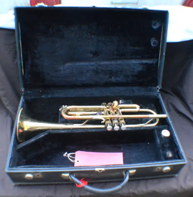 Vintage Selmer Bundy 995885 Trumpet Vincent Bach 3D Mouthpiece & Case