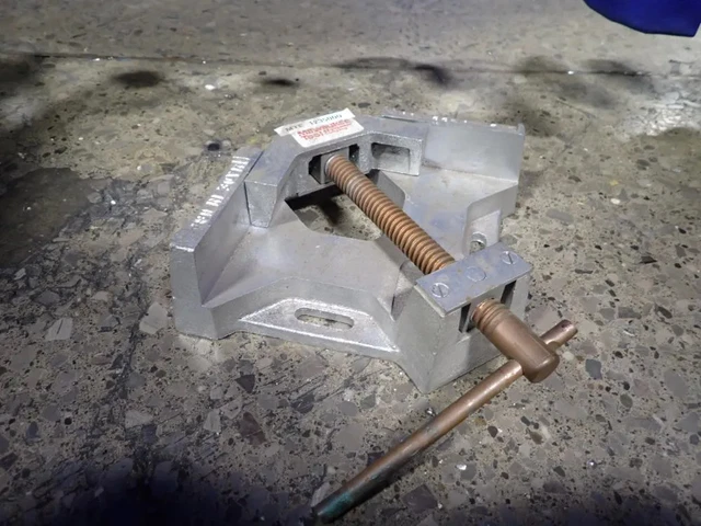 Fiche technique Renault Clio 1 Phase 3 par Motorisation et version