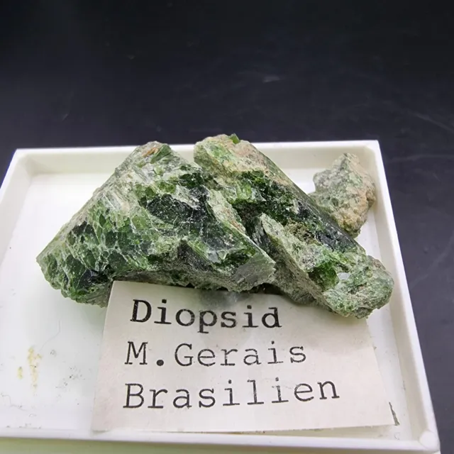 TOP grüne Diopsid XX Stufe 36*20*16mmaus Minas Gerais, Brasilien Sammlung