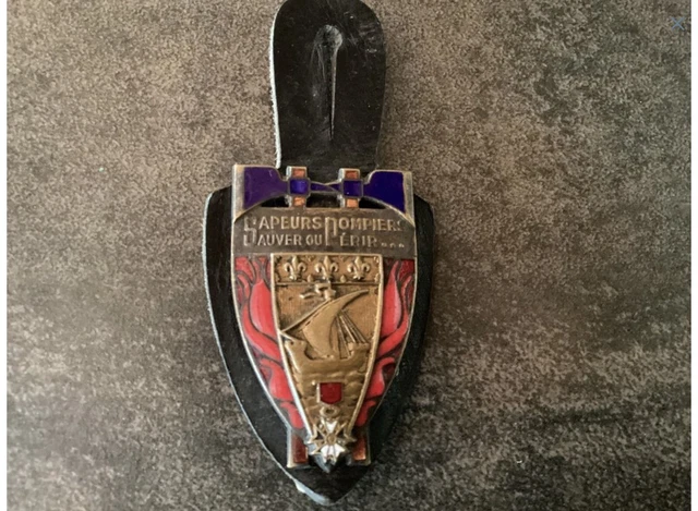 Insigne Brigade Des Sapeurs-Pompiers De Paris – Fabricant Auber – Occasion