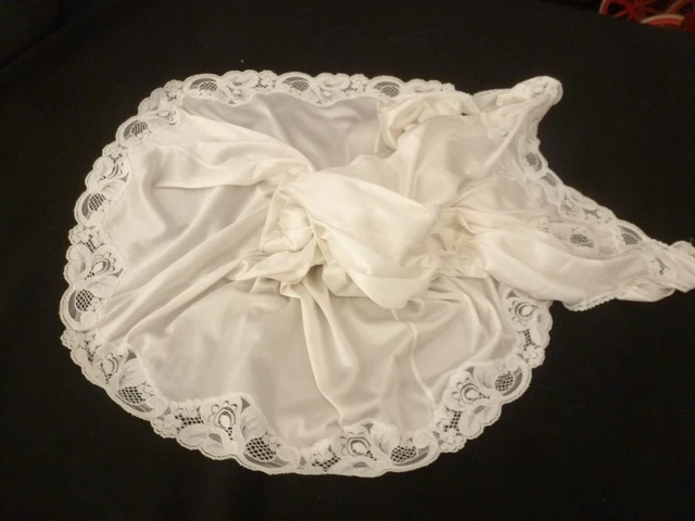 jolie combinaison & fond de robe vintage jolie dentelle T 52  ref TTAA