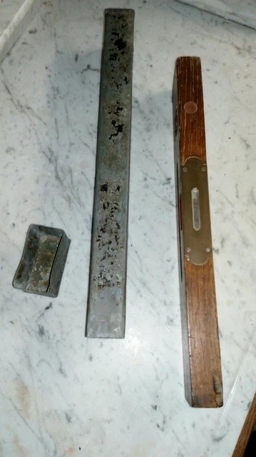Ancien niveau en bois - Collection