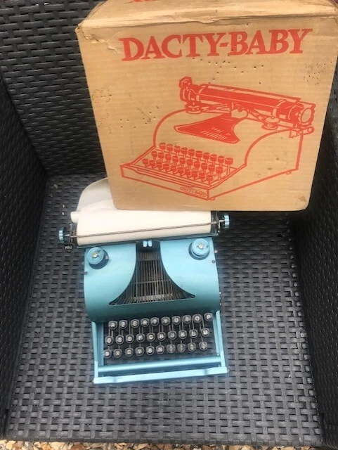 Ancienne Machine à Coudre Jouet Comix - URSS - Métal Dans Sa Boîte