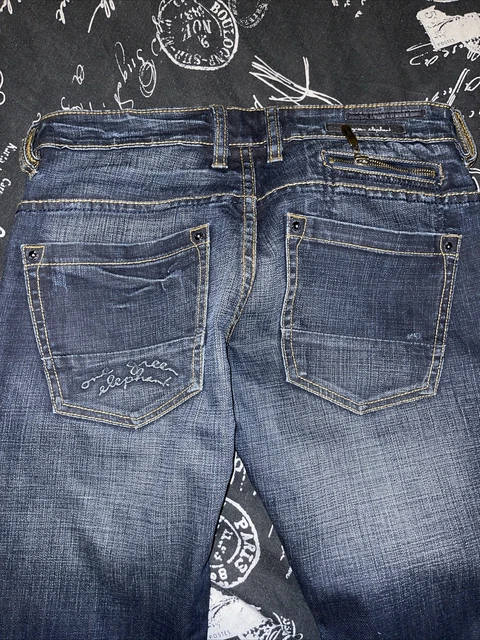 One Green Elephant Men’s Jeans Size 31/32