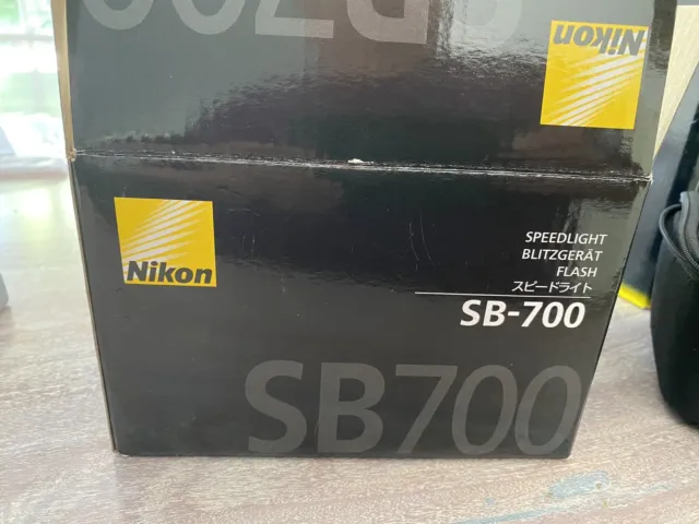 Nikon Speedlight SB-700 AF Shoe Mount Flash for For Nikon