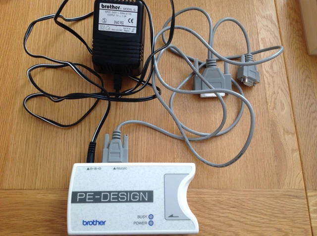 Lecteur/carte USB Brother PE Design Pour Machine à Broder + Logiciel - Garantie Incluse - Occasion