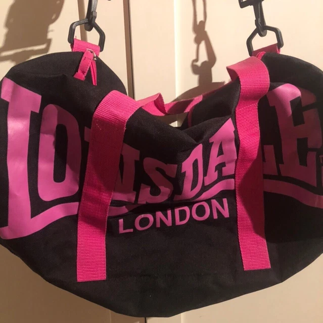 LONSDALE PINK AND Black Barrel Bag in Great Condition 2.10