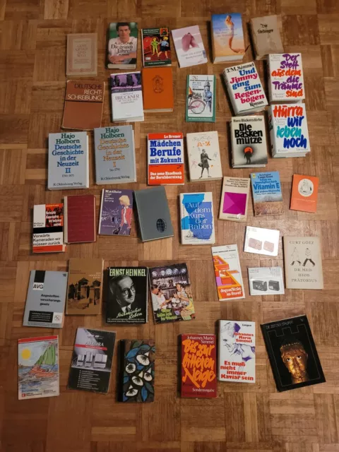 Konvolut von 40 unterschiedlichen Büchern