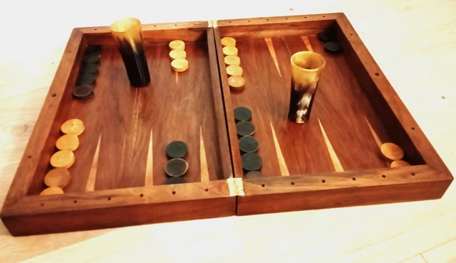 Ancien Jeu De Jacquet Backgammon En Bois – Complet, Avec Tapis Usé, France