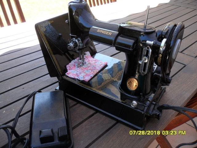 Robe Drapée Tanaïs Noir Floral - Tailles 40/42 - Neuf Sans étiquettes - Modèle Sass - Fabriqué En France