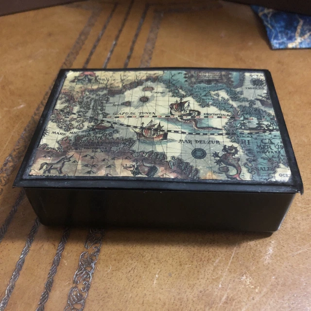 Vintage Japanese Old World Gentleman’s Change Box