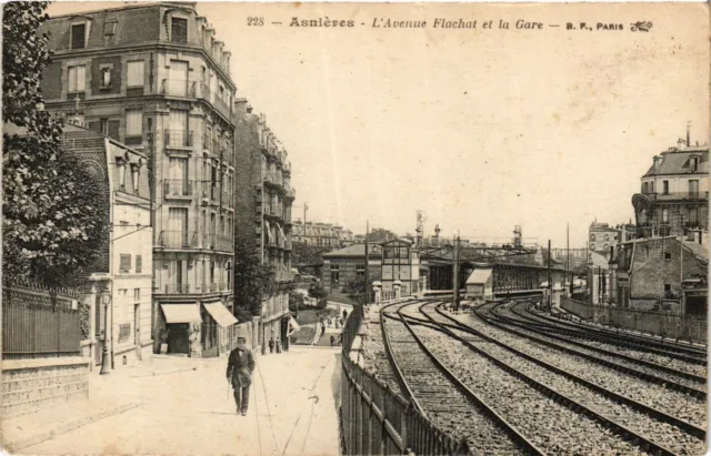 CPA ASNIERES L'Avenue Flachat et la Gare (413532)