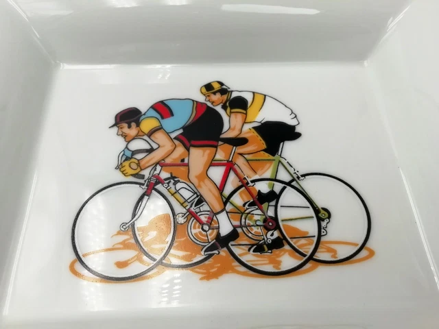 " CYCLISTES " VIDE POCHE EN PORCELAINE création CHARLES FIELD HAVILAND LIMOGES