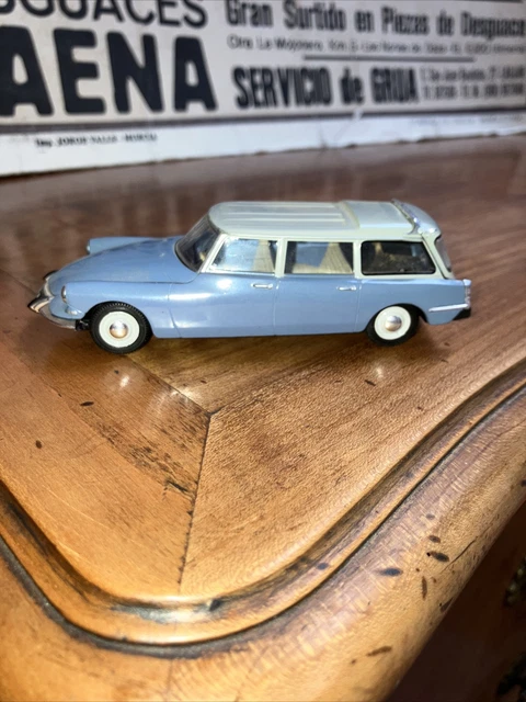 Jouet Ancien Norev Valise Publicitaire 12 Voitures État Neuf Citroën