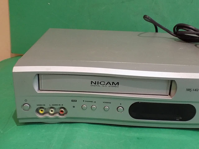 TECHNIKA DVR100 DVD Player VCR VHS VIDEO CASSETTE Recorder Combo FAULTY ...