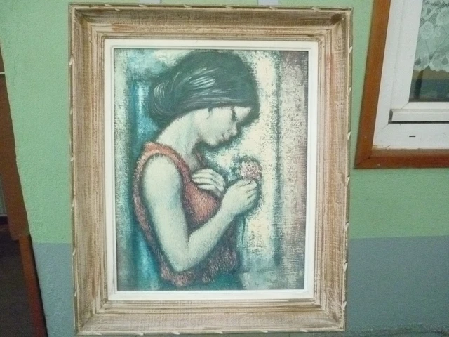 TABLEAU ANCIEN XXème HUILE SUR TOILE NON SIGNE JEUNE FILLE A LA FLEUR . CADRE