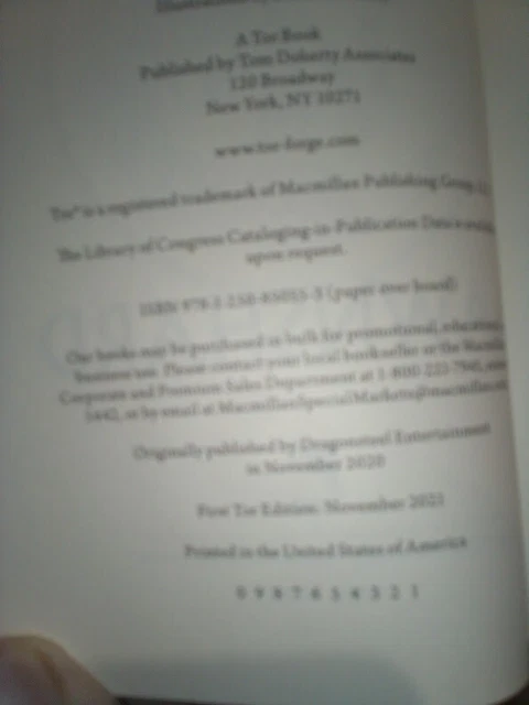 BRANDON SANDERSON - "DAWNSHARD" 1st Ed , 1st Print - SIGNED - AS NEW 3