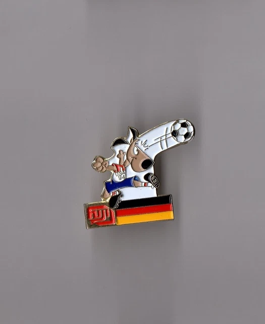 Lot De 4 Pins Football - Mascotte Euro 92 - Drapeaux