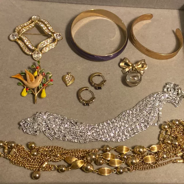 Signed Jewelry Lot Some Vintage Monet Avon Art Coro Sarah Coventry Seta