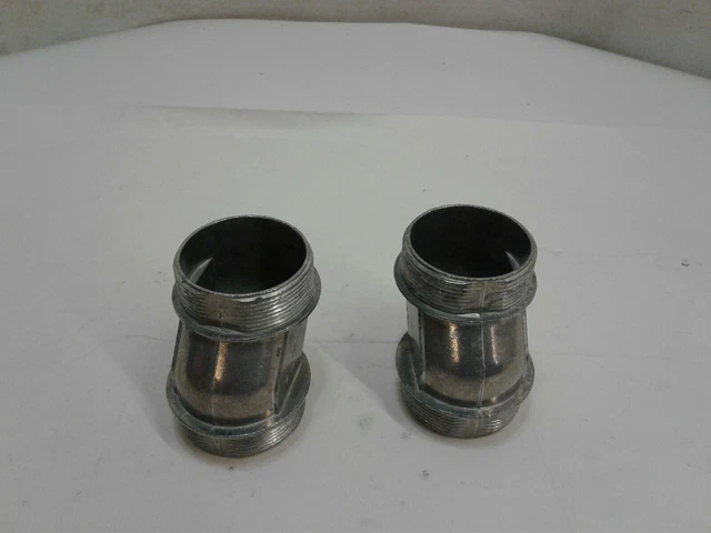 Eaton 305DC 2" Offset Conduit Nipple Threaded Rigid/IMC Zinc Die Cast Box Of 2