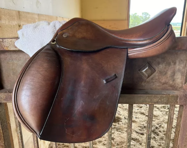 Crosby XL Excel close contact jumping saddle 17” Wide Tree