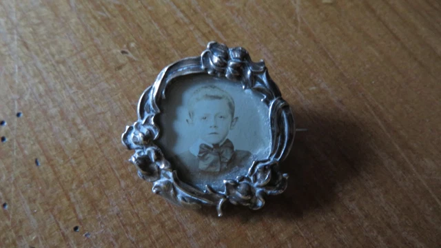 Broche Ancienne Porte-photo En Métal Argenté, 5 Cm, Ref 90158, Bijou Vintage