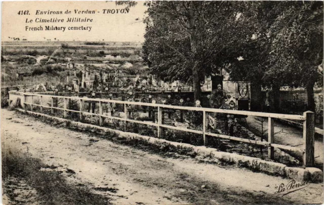 CPA MILITAIRE Environs de Verdun-Troyon, Le Cimetiére (316306)