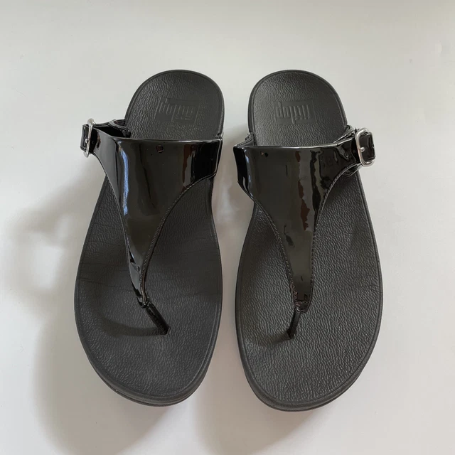 Fitflop Sandals Womens Size 8 Black Patent Leather Slip On Wedge Thong Shoes 2