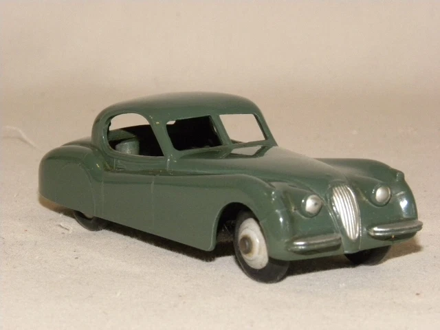 voiture miniature dinky toys