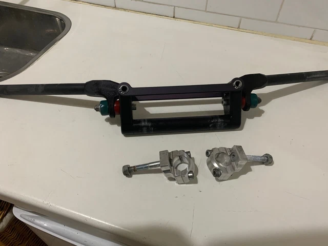 Flexx Bars And Alloy Billet Clamps