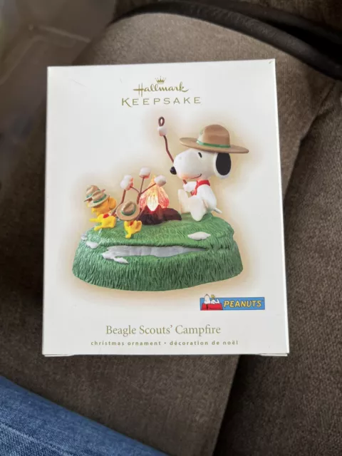 Hallmark BEAGLE SCOUTS CAMPFIRE Keepsake Ornament Peanuts Snoopy Woodstock