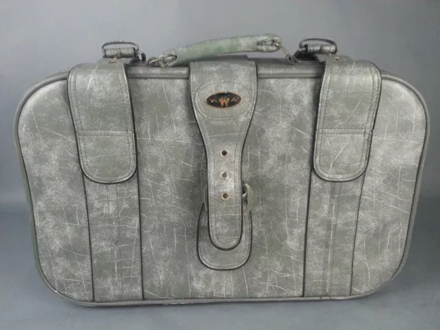Wings on sale luggage vintage