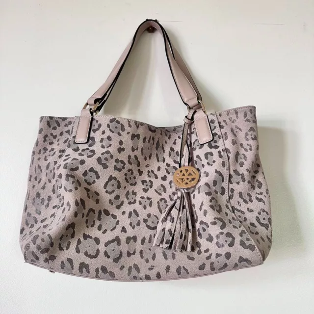 Willow and Zac Nude Leopard Print Women's Tote Bag