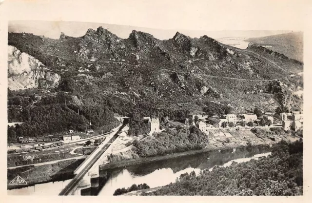 CHÂTEAU-REGNAULT - les 4 fils Aymon - Vallée de la Meuse illustrée