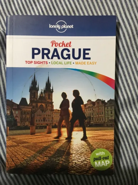 Lonely Planet Pocket Travel Guide to Prague with Berlitz Phrasebook