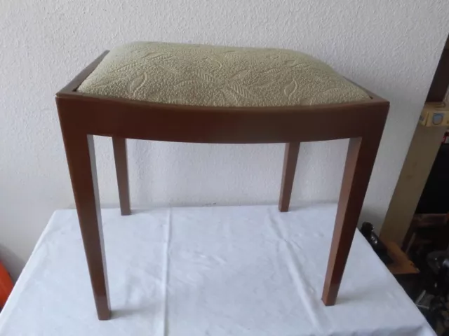 Holzhocker Sitzbank Hocker Federpolsterung Vintage 50/60 er Jahre  H/B 50 cm Alt