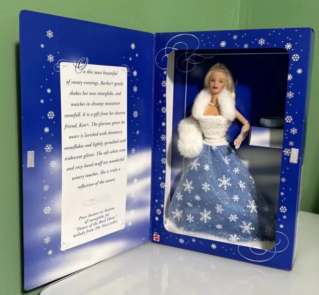 SNOW SENSATION BARBIE Doll W Snowglobe 1999 Winter Special