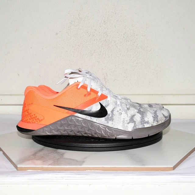 Nike metcon 4 sales black hyper crimson